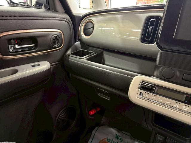 ワゴンＲスマイル ハイブリッドＸ　４ＷＤ　運転席・助手席パワースライドドア　レーンキープアシスト　障害物センサー　アクセル踏み間違い防止装置　オートマチックハイビーム　盗難防止装置　運転席・助手席シートヒーター　スマートキー　ＡＢＳ（35枚目）