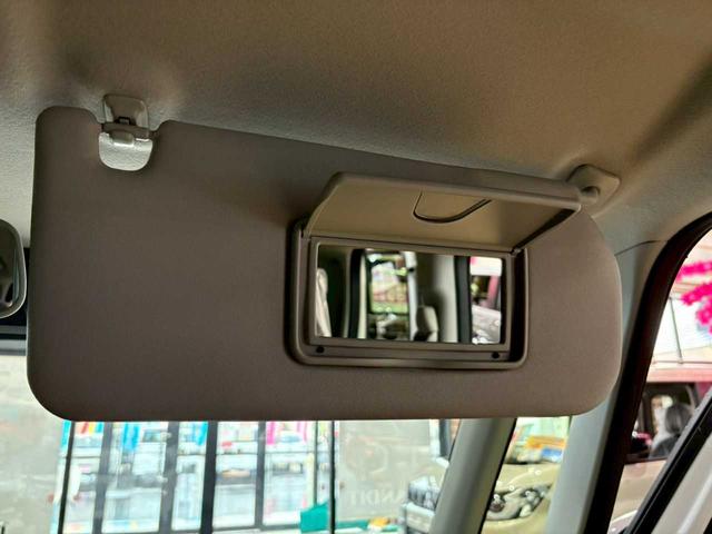 ワゴンＲスマイル ハイブリッドＸ　４ＷＤ　運転席・助手席パワースライドドア　レーンキープアシスト　障害物センサー　アクセル踏み間違い防止装置　オートマチックハイビーム　盗難防止装置　運転席・助手席シートヒーター　スマートキー　ＡＢＳ（42枚目）