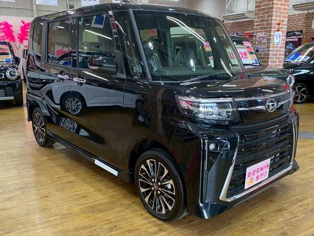 タント カスタムＲＳ　４ＷＤ　両側電動スライドドア　バックカメラ　衝突被害軽減ブレーキ　　レーンキープアシスト　横滑り防止装置　運転席・助手席シートヒーター　障害物センサー　オートマチックハイビーム（4枚目）