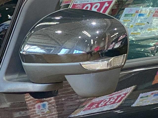 タント カスタムＲＳ　４ＷＤ　両側電動スライドドア　バックカメラ　衝突被害軽減ブレーキ　　レーンキープアシスト　横滑り防止装置　運転席・助手席シートヒーター　障害物センサー　オートマチックハイビーム（10枚目）