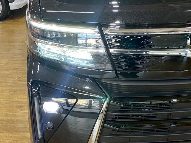 タント カスタムＲＳ　４ＷＤ　両側電動スライドドア　バックカメラ　衝突被害軽減ブレーキ　　レーンキープアシスト　横滑り防止装置　運転席・助手席シートヒーター　障害物センサー　オートマチックハイビーム（13枚目）