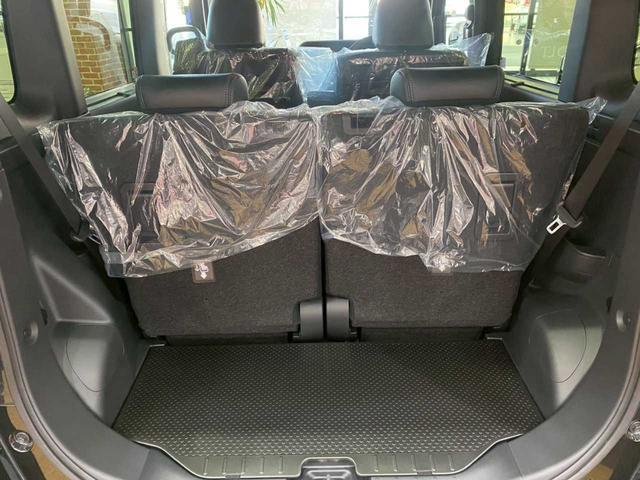 タント カスタムＲＳ　４ＷＤ　両側電動スライドドア　バックカメラ　衝突被害軽減ブレーキ　　レーンキープアシスト　横滑り防止装置　運転席・助手席シートヒーター　障害物センサー　オートマチックハイビーム（25枚目）