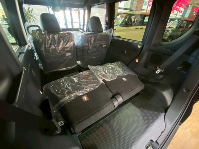 タント カスタムＲＳ　４ＷＤ　両側電動スライドドア　バックカメラ　衝突被害軽減ブレーキ　　レーンキープアシスト　横滑り防止装置　運転席・助手席シートヒーター　障害物センサー　オートマチックハイビーム（28枚目）