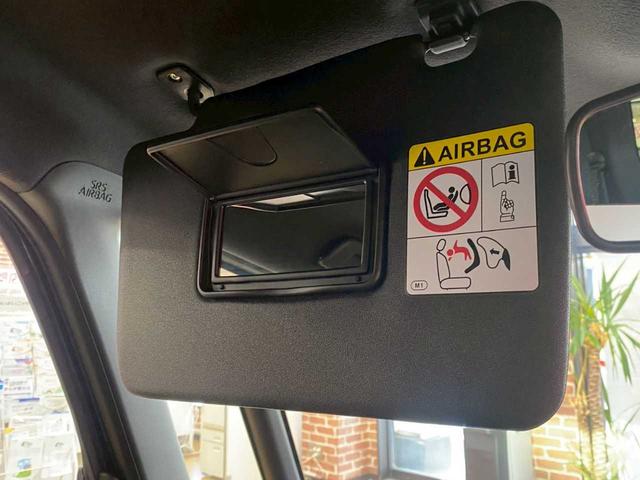 タント カスタムＲＳ　４ＷＤ　両側電動スライドドア　バックカメラ　衝突被害軽減ブレーキ　　レーンキープアシスト　横滑り防止装置　運転席・助手席シートヒーター　障害物センサー　オートマチックハイビーム（45枚目）