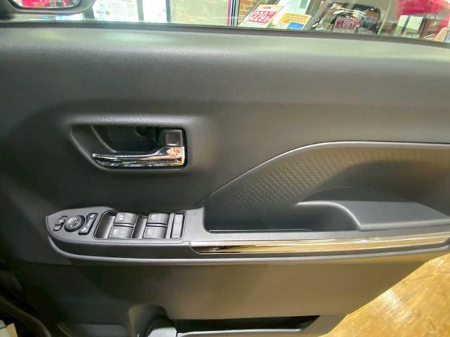 タント カスタムＲＳ　４ＷＤ　両側電動スライドドア　バックカメラ　衝突被害軽減ブレーキ　　レーンキープアシスト　横滑り防止装置　運転席・助手席シートヒーター　障害物センサー　オートマチックハイビーム（49枚目）