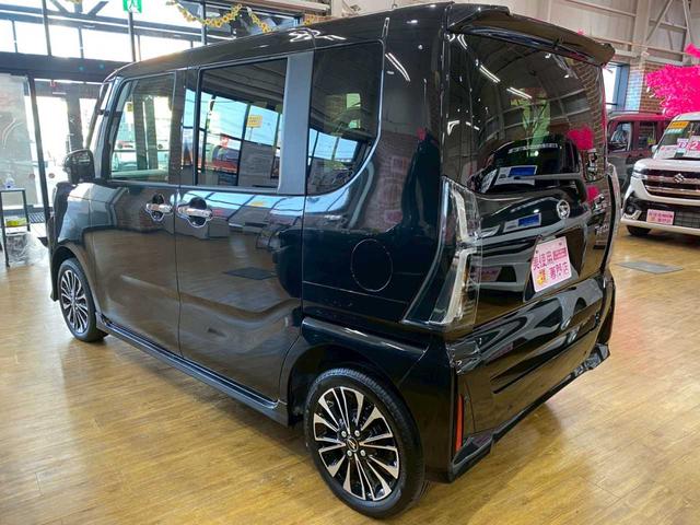 タント カスタムRS 4WD 両側電動スライドドア バックカメラ 衝突被害軽減ブレーキ レーンキープアシスト 横滑り防止装置 運転席・助手席シートヒーター 障害物センサー オートマチックハイビーム(7枚目)