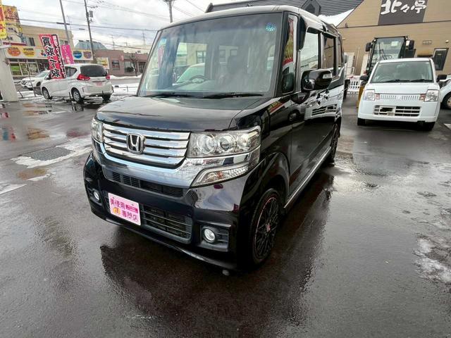 Ｎ－ＢＯＸカスタム Ｇ　ターボＳＳパッケージ　４ＷＤ　社外ナビゲーション　両側電動スライドドア　ステアリングリモコン　プッシュスタート　バックカメラ　パドルシフト　オートライト　フォグライト（2枚目）