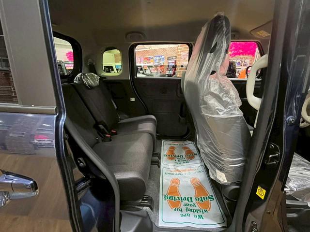 ワゴンＲスマイル ハイブリッドＳ　２トーンルーフパッケージ装着車　４ＷＤ　全方位カメラ付きナビ　ＤＶＤ・ＣＤ　助手席側電動スライドドア　アイドリングストップ　両席シートヒーター　スマートキー　プッシュスタート　オートライトシステム（20枚目）