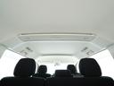 天井も高めになっており、車内は長時間でも窮屈感を感じにくくなっております!