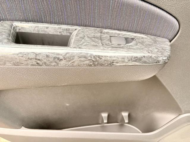 エクシーガ ２．０ＧＴ　４ＷＤ・９万キロ台・社外ＨＤＤナビ・フルセグＴＶ・バックカメラ・フリップダウンモニター・エンジンスターター・ＥＴＣ・Ｂｌｕｅｔｏｏｔｈ接続・ＳＩドライブ・ハーフレザーシート・車検整備付き（63枚目）