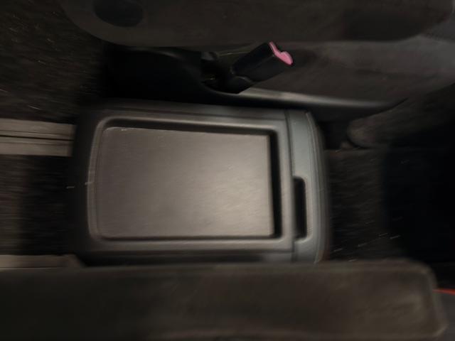 ヴェルファイア ２．４Ｚ　プラチナムセレクション　４ＷＤ・７人乗り・両側電動パワースライドドア・ＥＴＣ・ＨＩＤヘットライト・オットマンパワーバックドア・フリップダウンモニター・社外ナビ・ＴＶ・車検整備付き（53枚目）