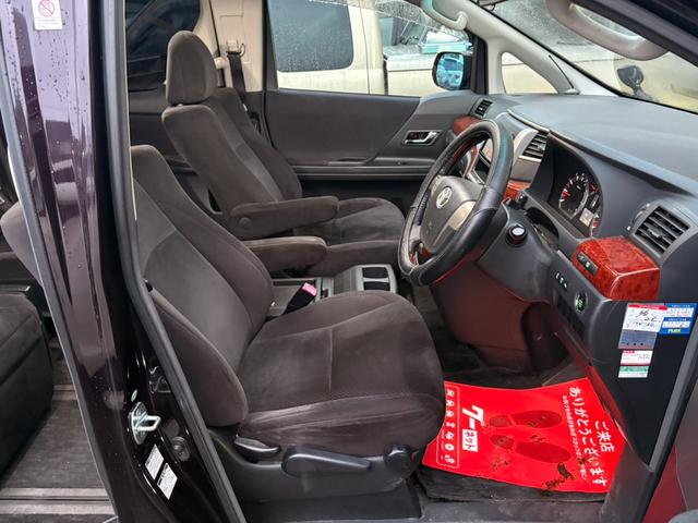 ヴェルファイア ２．４Ｚ　プラチナムセレクション　４ＷＤ・７人乗り・両側電動パワースライドドア・ＥＴＣ・ＨＩＤヘットライト・オットマンパワーバックドア・フリップダウンモニター・社外ナビ・ＴＶ・車検整備付き（57枚目）