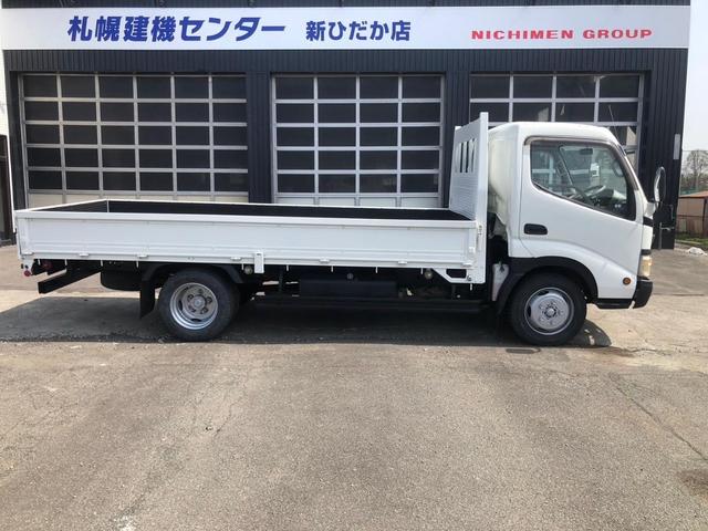 デュトロ 　２トン平　ロング　荷台鉄板（3枚目）