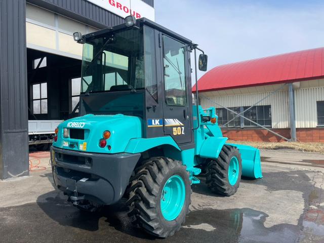 日本 　コベルコ　タイヤショベルＬＫ５０Ｚ－５　全塗装済み　０．５立米　バケット幅１６９ｃｍ　使用時間３１４３ＨＲ（6枚目）