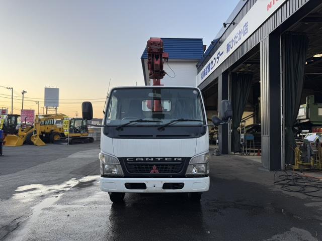 キャンター 　２トン３段クレーンロング　ラジコン　パラフック　ユニックブーム　フル装備　５ＭＴ　走行９．５万キロ　車検１年付　荷台３ｍ５３ｃｍ×１ｍ７９ｃｍ（9枚目）