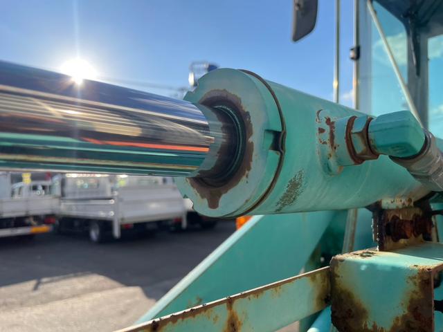 日本 ヤンマー V4-6 0.5立米 バケット幅169cm アワーメーター215時間(19枚目)