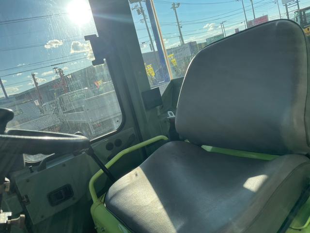 日本 ヤンマー V4-6 0.5立米 バケット幅169cm アワーメーター215時間(33枚目)