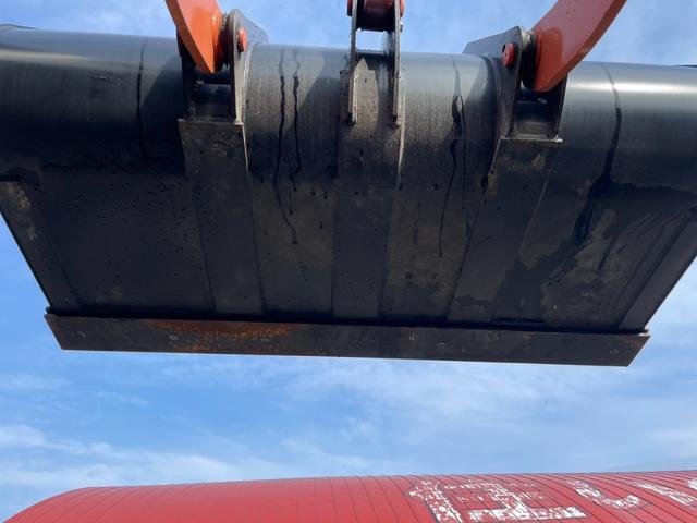 日本 タイヤショベル ZW30-5B 0.4立米 バケット幅169cm 使用時間16時間 スノータイヤ装着 ダブルヒーター仕様 AM/FMラジオ USB Bluetooth(60枚目)