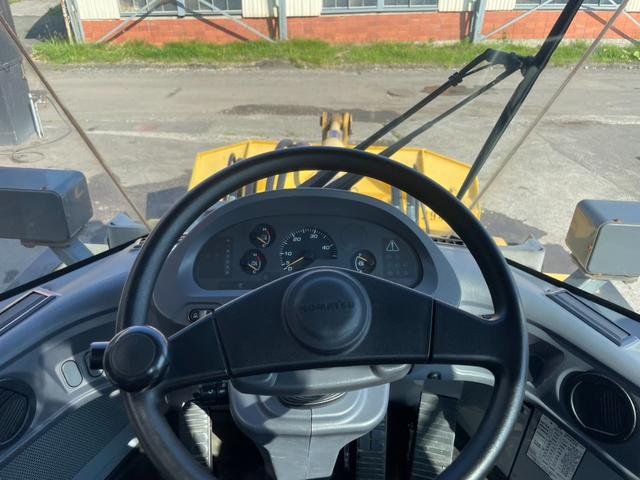 日本 　コマツ　ＷＡ１００－６Ｙ　１．３立米　大型タイヤショベル　ワンタッチカプラ　ノーマルバケット付き　スパイクタイヤ装着　エアコン（47枚目）