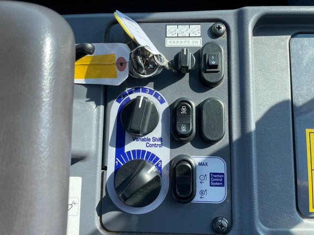 日本 　コマツ　ＷＡ１００－６Ｙ　１．３立米　大型タイヤショベル　ワンタッチカプラ　ノーマルバケット付き　スパイクタイヤ装着　エアコン（53枚目）