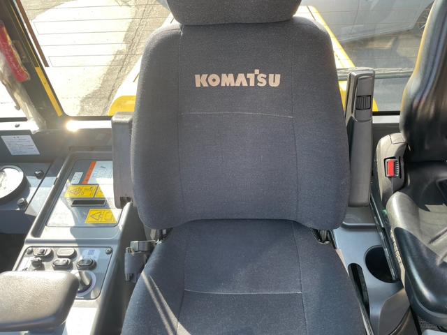 日本 　コマツ　ＷＡ１００－６Ｙ　１．３立米　大型タイヤショベル　ワンタッチカプラ　ノーマルバケット付き　スパイクタイヤ装着　エアコン（59枚目）