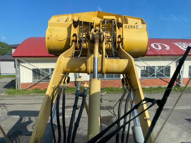 日本 　コマツ　ＷＡ１００－６Ｙ　１．３立米　大型タイヤショベル　ワンタッチカプラ　ノーマルバケット付き　スパイクタイヤ装着　エアコン（60枚目）