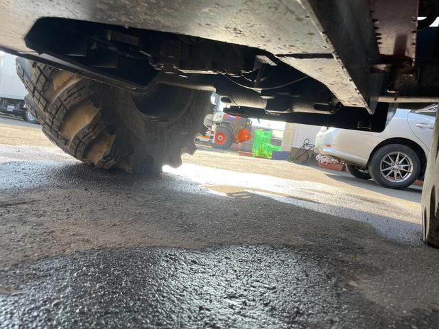 日本 　コマツ　ＷＡ１００－６Ｙ　１．３立米　大型タイヤショベル　ワンタッチカプラ　ノーマルバケット付き　スパイクタイヤ装着　エアコン（70枚目）