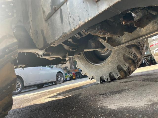 日本 　コマツ　ＷＡ１００－６Ｙ　１．３立米　大型タイヤショベル　ワンタッチカプラ　ノーマルバケット付き　スパイクタイヤ装着　エアコン（73枚目）