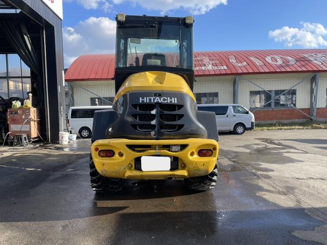 日本 日立ZW80S-5B 令和3年(2021)年式 0.9立米 バケット幅198cm 使用時間2010時間 ダブルヒーター スパイクタイヤ 車検令和9年10月(5枚目)