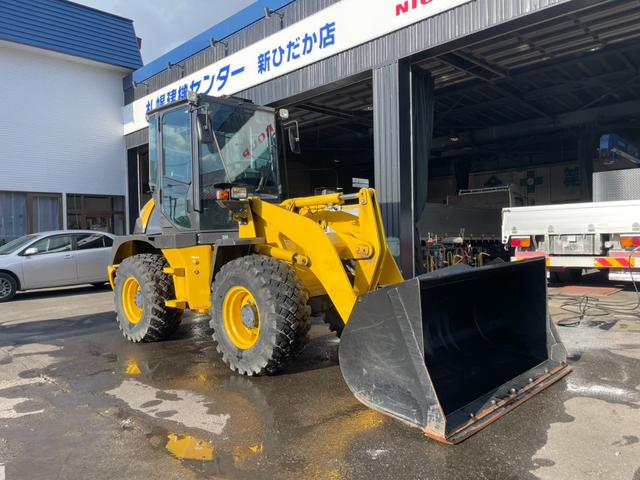 日本 日立ZW80S-5B 令和3年(2021)年式 0.9立米 バケット幅198cm 使用時間2010時間 ダブルヒーター スパイクタイヤ 車検令和9年10月(8枚目)