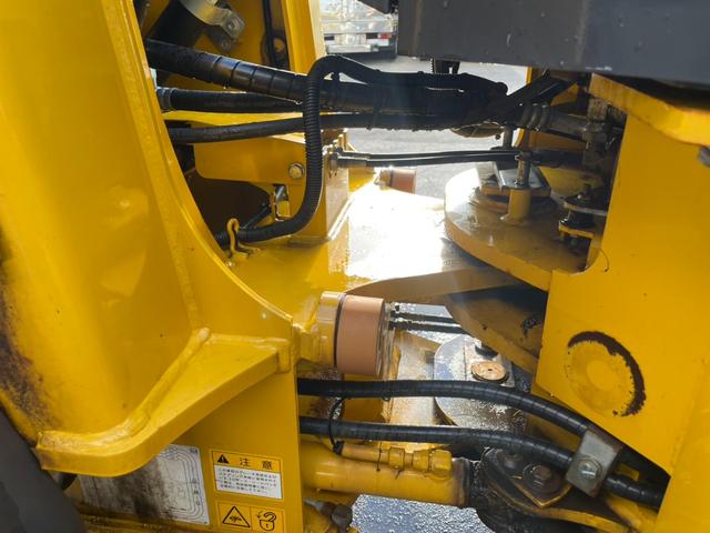 日本 日立ZW80S-5B 令和3年(2021)年式 0.9立米 バケット幅198cm 使用時間2010時間 ダブルヒーター スパイクタイヤ 車検令和9年10月(23枚目)