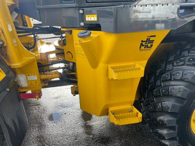 日本 日立ZW80S-5B 令和3年(2021)年式 0.9立米 バケット幅198cm 使用時間2010時間 ダブルヒーター スパイクタイヤ 車検令和9年10月(29枚目)