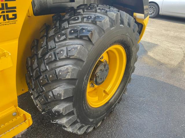 日本 日立ZW80S-5B 令和3年(2021)年式 0.9立米 バケット幅198cm 使用時間2010時間 ダブルヒーター スパイクタイヤ 車検令和9年10月(30枚目)