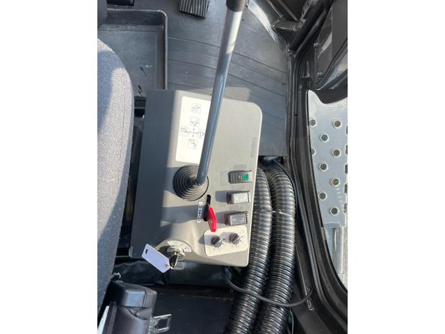 日本 日立ZW80S-5B 令和3年(2021)年式 0.9立米 バケット幅198cm 使用時間2010時間 ダブルヒーター スパイクタイヤ 車検令和9年10月(58枚目)