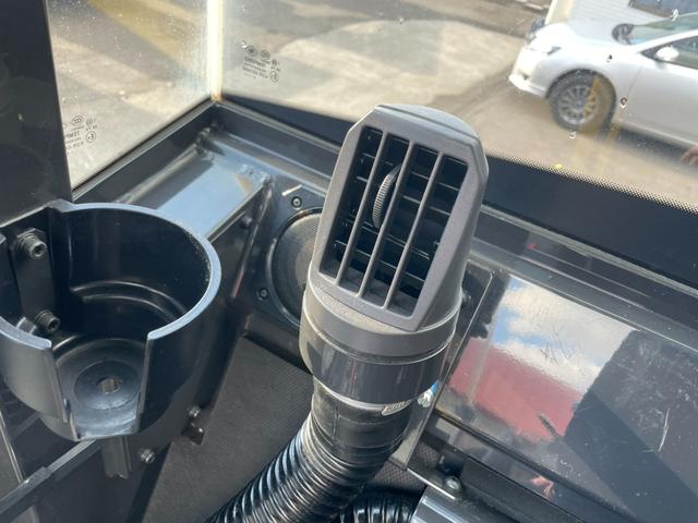 日本 日立ZW80S-5B 令和3年(2021)年式 0.9立米 バケット幅198cm 使用時間2010時間 ダブルヒーター スパイクタイヤ 車検令和9年10月(60枚目)