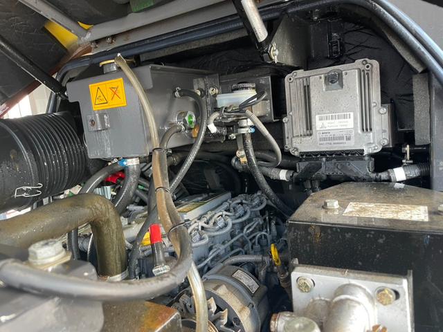 日本 日立ZW80S-5B 令和3年(2021)年式 0.9立米 バケット幅198cm 使用時間2010時間 ダブルヒーター スパイクタイヤ 車検令和9年10月(74枚目)