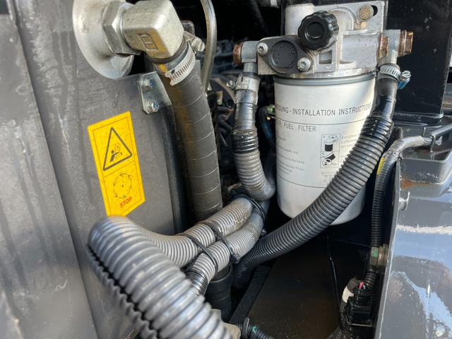 日本 日立ZW80S-5B 令和3年(2021)年式 0.9立米 バケット幅198cm 使用時間2010時間 ダブルヒーター スパイクタイヤ 車検令和9年10月(75枚目)