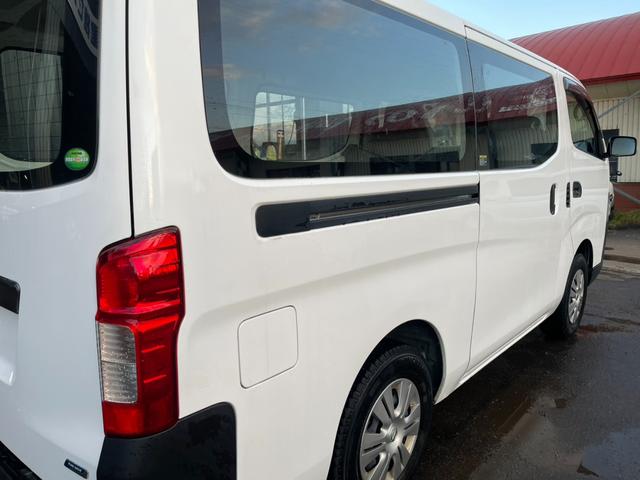 NV350キャラバンバン 平成26(2014)年式 車検1年付 フル装備 スノーモードスイッチ キーレス ABS ETC ディーゼル 切替4WD オートマ ホワイト(21枚目)