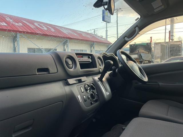 NV350キャラバンバン 平成26(2014)年式 車検1年付 フル装備 スノーモードスイッチ キーレス ABS ETC ディーゼル 切替4WD オートマ ホワイト(61枚目)