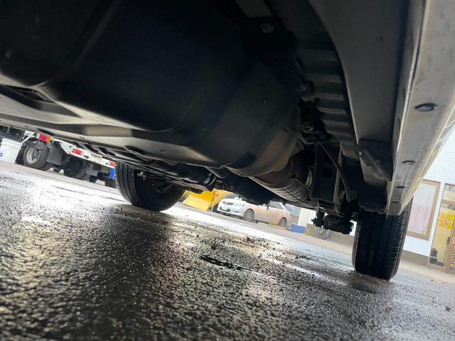 NV350キャラバンバン 平成26(2014)年式 車検1年付 フル装備 スノーモードスイッチ キーレス ABS ETC ディーゼル 切替4WD オートマ ホワイト(69枚目)