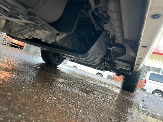 NV350キャラバンバン 平成26(2014)年式 車検1年付 フル装備 スノーモードスイッチ キーレス ABS ETC ディーゼル 切替4WD オートマ ホワイト(73枚目)