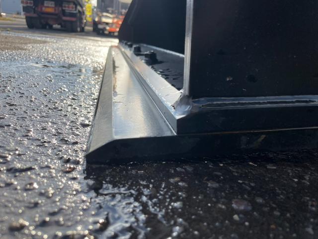 日本 日立 ZW80S-5B 0.9立米 バケット幅199cm スノースパイクタイヤ ダブルヒーター 車検令和9年11月 ディーゼル(12枚目)