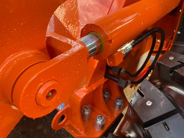 日本 日立 ZW80S-5B 0.9立米 バケット幅199cm スノースパイクタイヤ ダブルヒーター 車検令和9年11月 ディーゼル(18枚目)