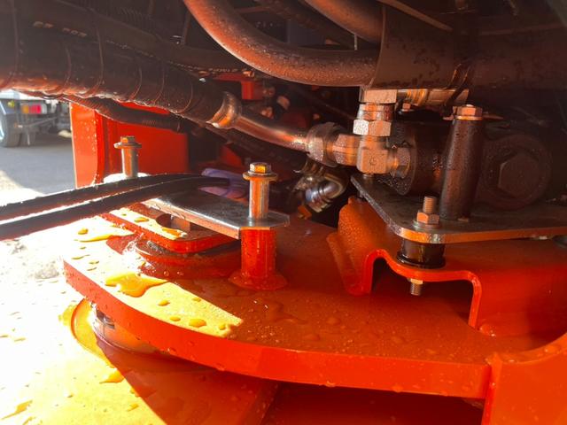 日本 日立 ZW80S-5B 0.9立米 バケット幅199cm スノースパイクタイヤ ダブルヒーター 車検令和9年11月 ディーゼル(23枚目)