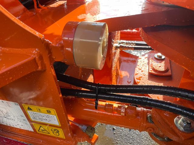 日本 日立 ZW80S-5B 0.9立米 バケット幅199cm スノースパイクタイヤ ダブルヒーター 車検令和9年11月 ディーゼル(24枚目)