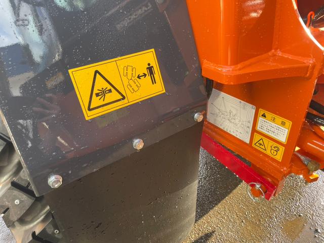 日本 日立 ZW80S-5B 0.9立米 バケット幅199cm スノースパイクタイヤ ダブルヒーター 車検令和9年11月 ディーゼル(25枚目)