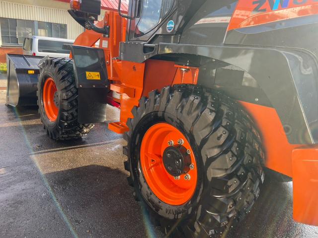 日本 日立 ZW80S-5B 0.9立米 バケット幅199cm スノースパイクタイヤ ダブルヒーター 車検令和9年11月 ディーゼル(29枚目)