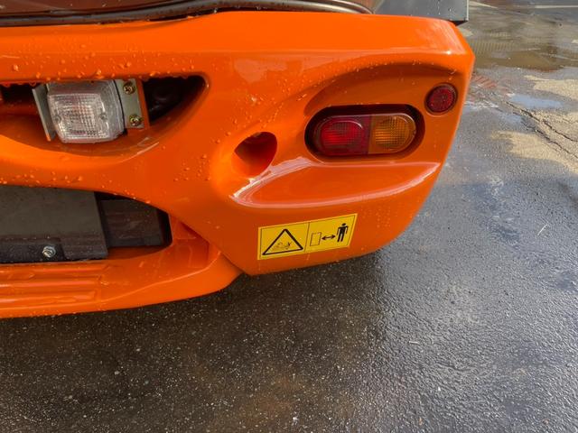 日本 日立 ZW80S-5B 0.9立米 バケット幅199cm スノースパイクタイヤ ダブルヒーター 車検令和9年11月 ディーゼル(33枚目)