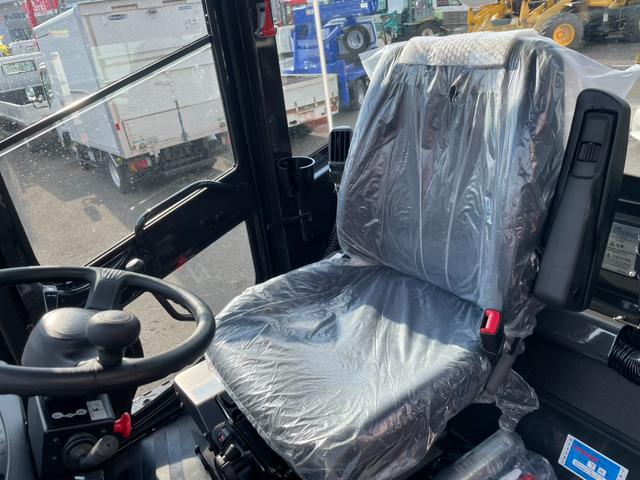 日本 日立 ZW80S-5B 0.9立米 バケット幅199cm スノースパイクタイヤ ダブルヒーター 車検令和9年11月 ディーゼル(46枚目)