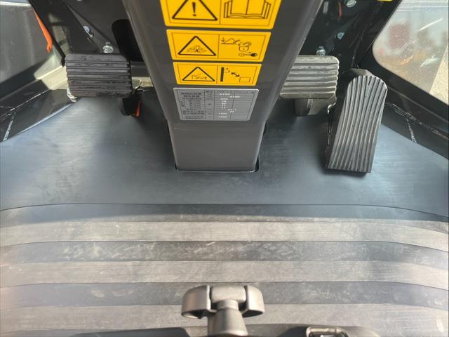 日本 日立 ZW80S-5B 0.9立米 バケット幅199cm スノースパイクタイヤ ダブルヒーター 車検令和9年11月 ディーゼル(48枚目)